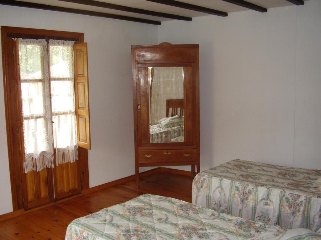 Viviendas Rurales Traldega Turieno Rum bild