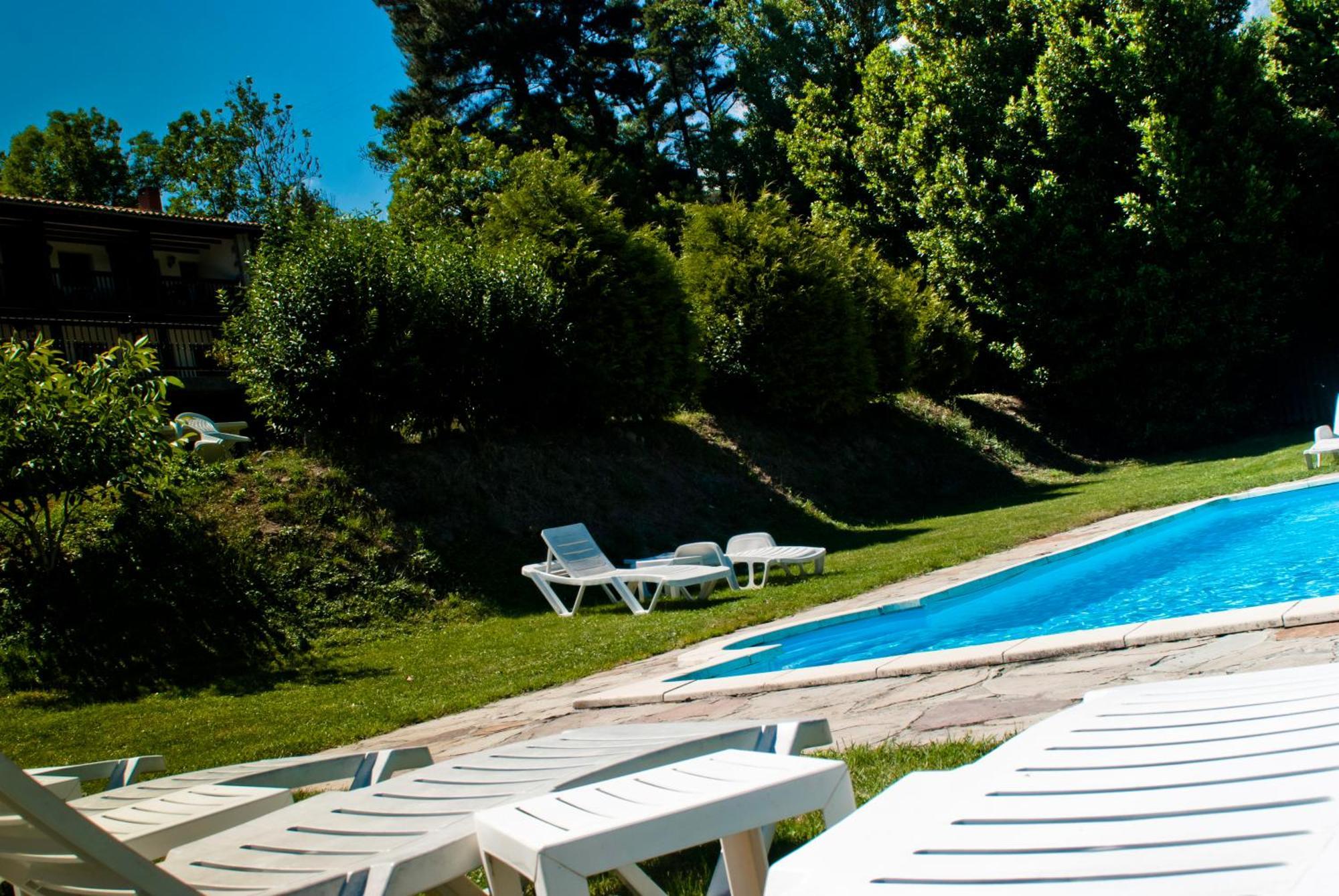 Viviendas Rurales Traldega Turieno Exteriör bild
